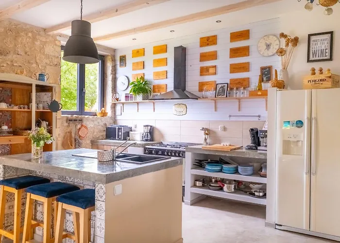 La Grange Des Anges Blanc (Dordogne)